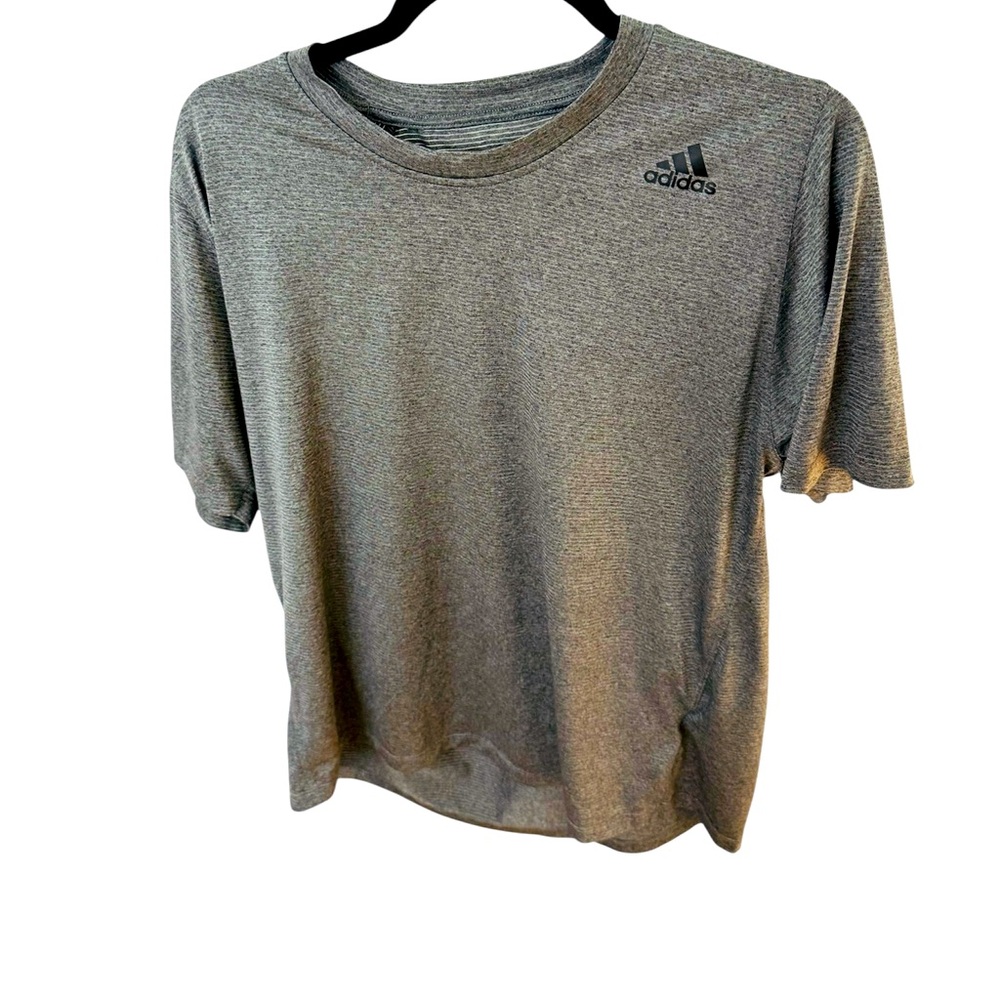 Adidas large t-shirt gray